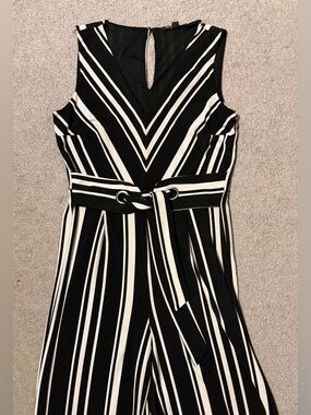 INC Black & White Striped V-Neck Women’s Jumpsuit - M